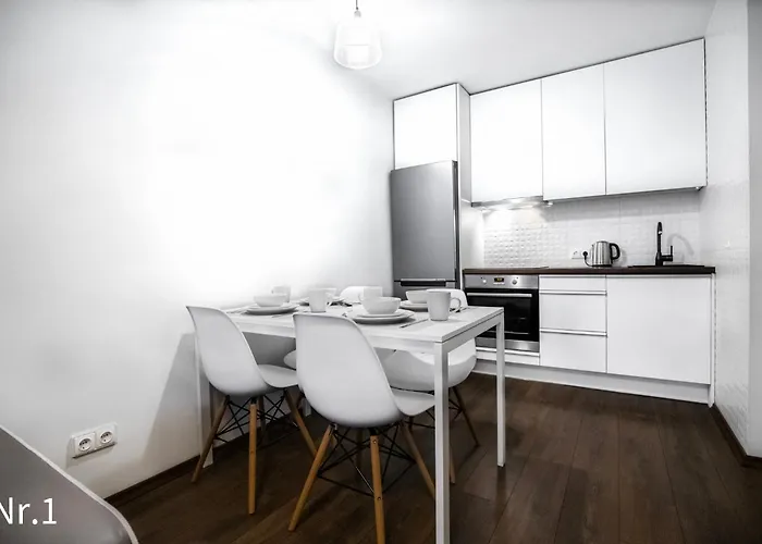 Park View With Private Parking Wi-fi & Outdoorgym * קלייפדה